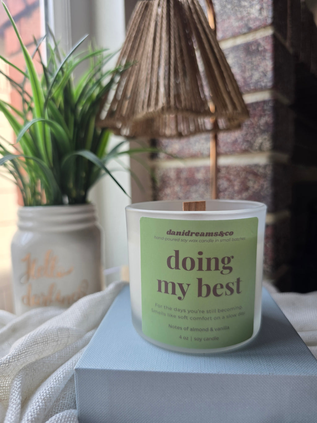 Doing My Best Candle – Almond & Vanilla Scent (4 oz Soy Candle)